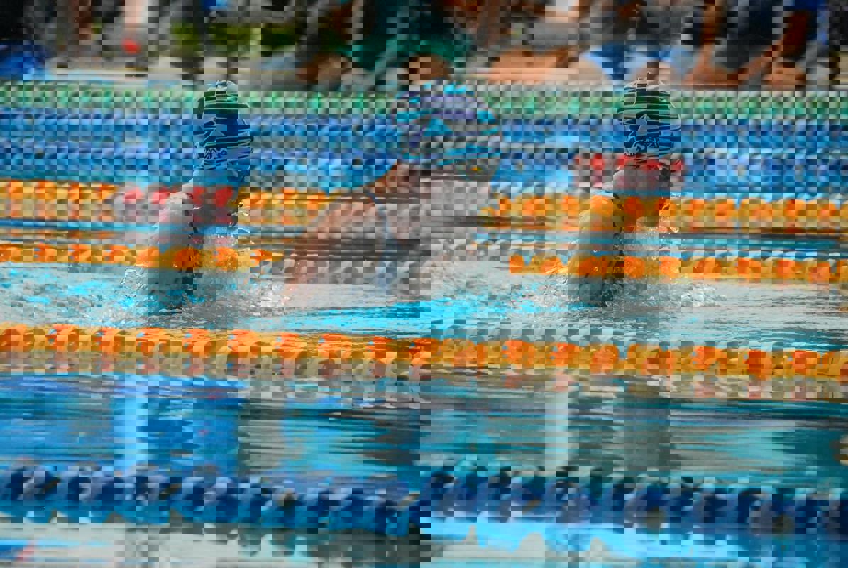 Canadian Swimmer Sets New National Record at International Meet